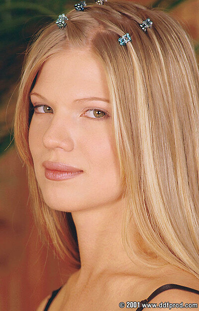 Полина, 24 года, 2 размер груди